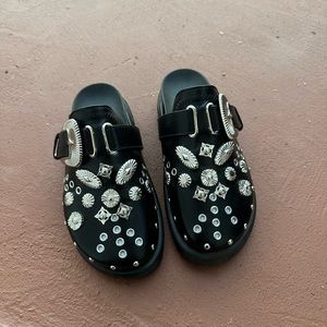 Women’s clogs
